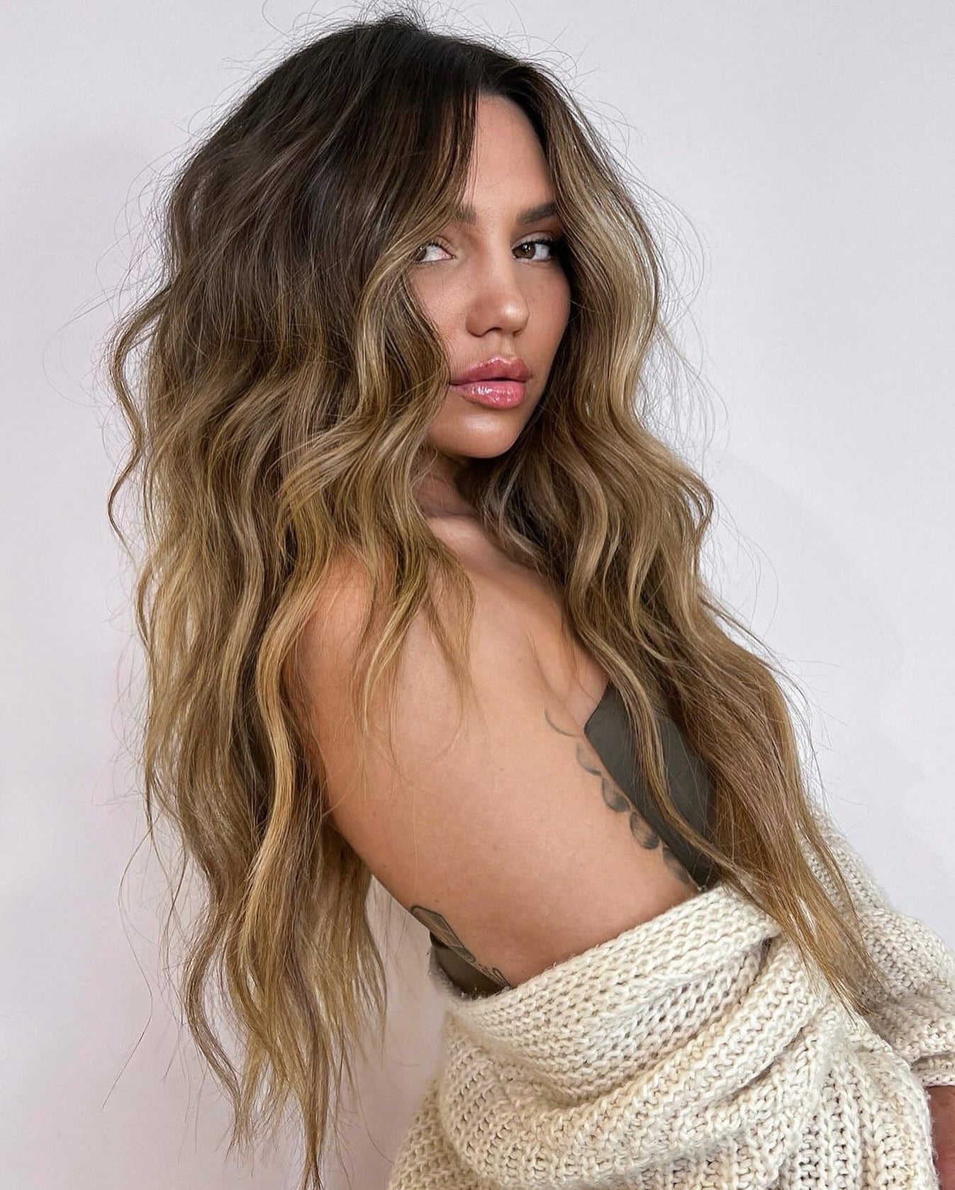 Dark Blonde Balayage Loose Waves Dark Blonde Balayage Loose Waves — Winter Hairstyles for Long Hair
