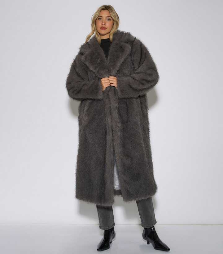 Luxurious Faux Fur Longline Coat for Winter Evenings — London Winter Outfits