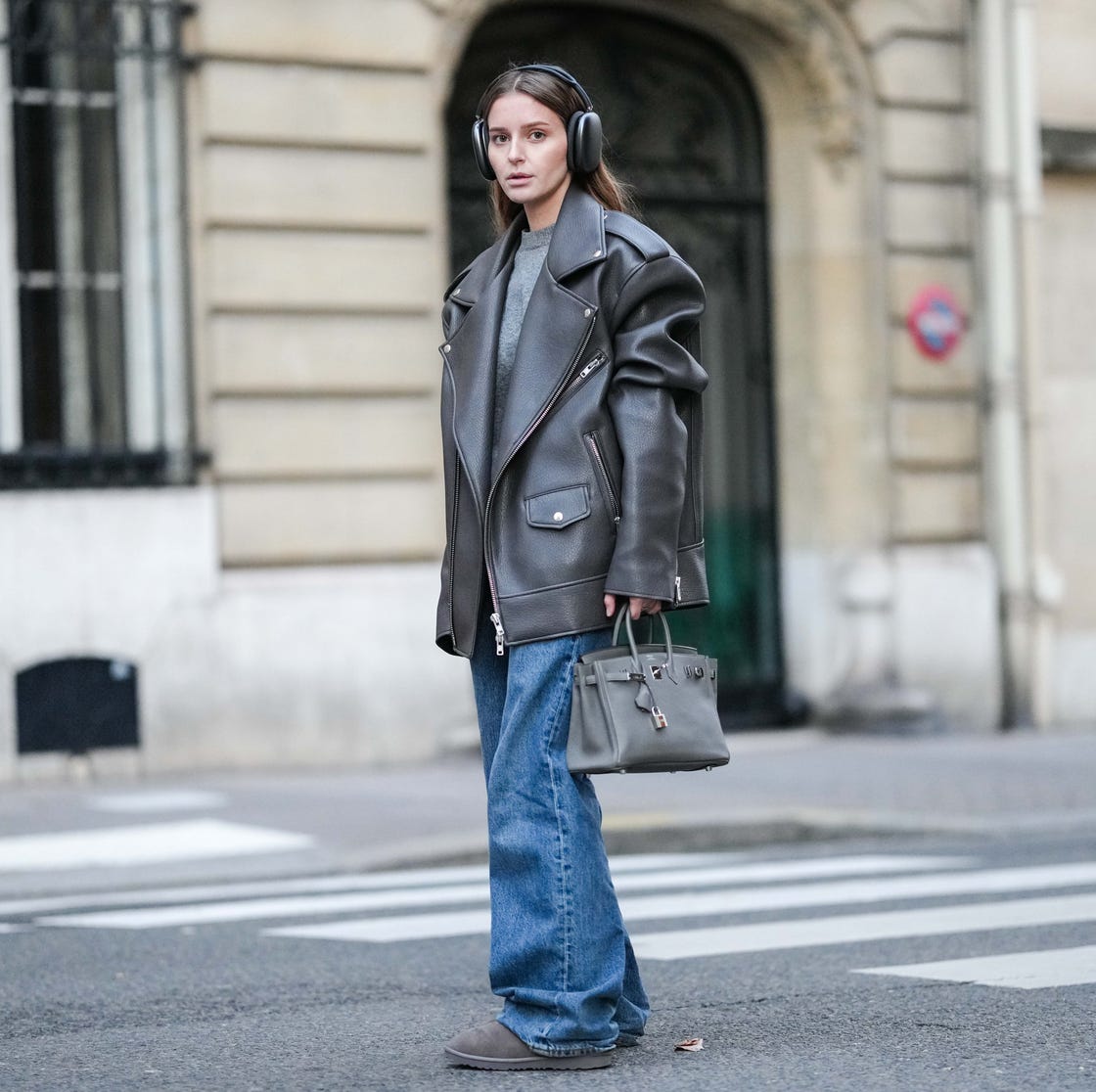Urban Edge: Grey Ugg Slippers with Wide-Leg Jeans and Leather Jacket Urban Edge: Grey Ugg Slippers with Wide-Leg Jeans and Leather Jacket — Ugg Slippers Outfits