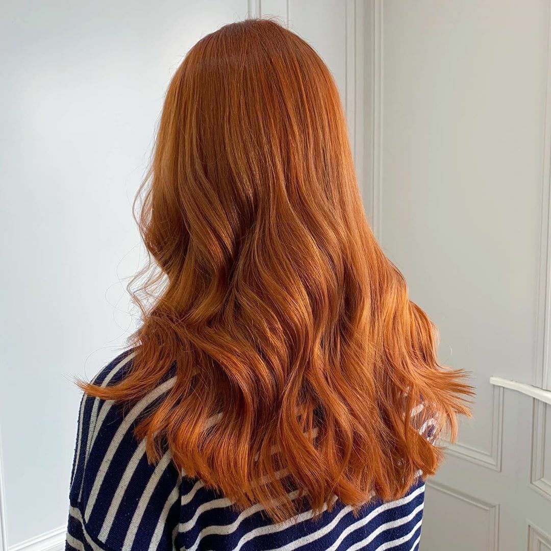Striking Vibrant Red Mid-Back Hair Striking Vibrant Red Mid-Back Hair — Winter Hair Colors for Redheads