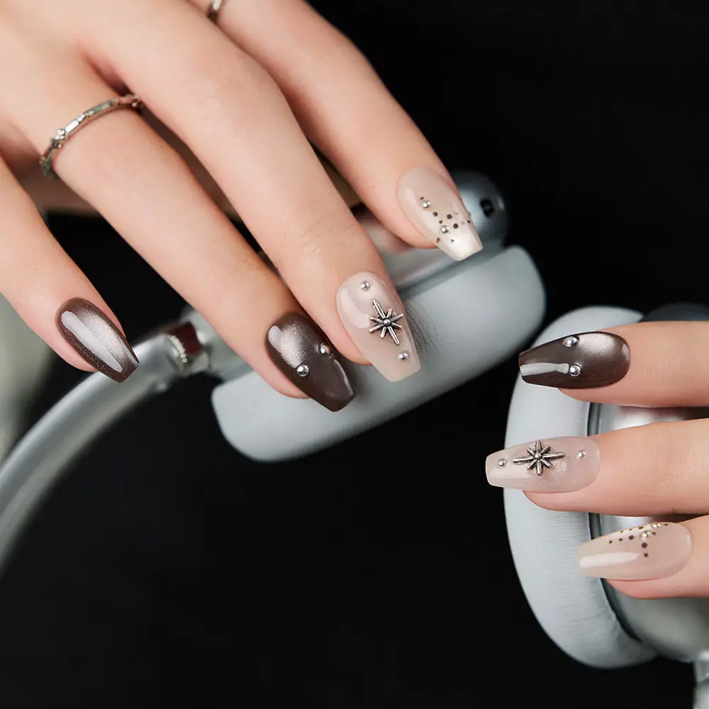 Chocolate Chrome Star Charm Nails Chocolate Chrome Star Charm Nails — Winter Coffin Nails