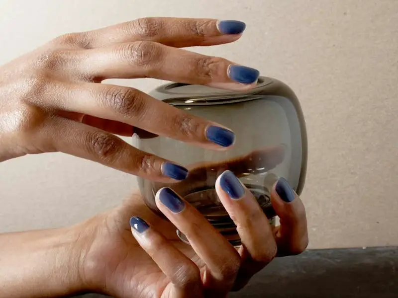 None Visual Idea — Winter Gel Nail Colors