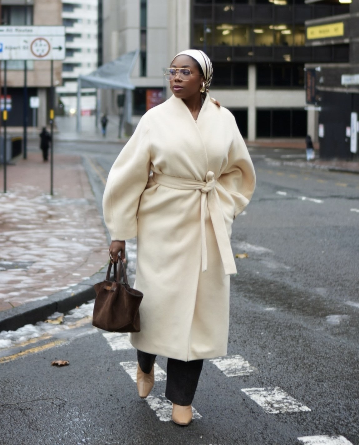 Elegant Cream Wrap Coat with Voluminous Sleeves Elegant Cream Wrap Coat with Voluminous Sleeves — Winter Layering Outfits