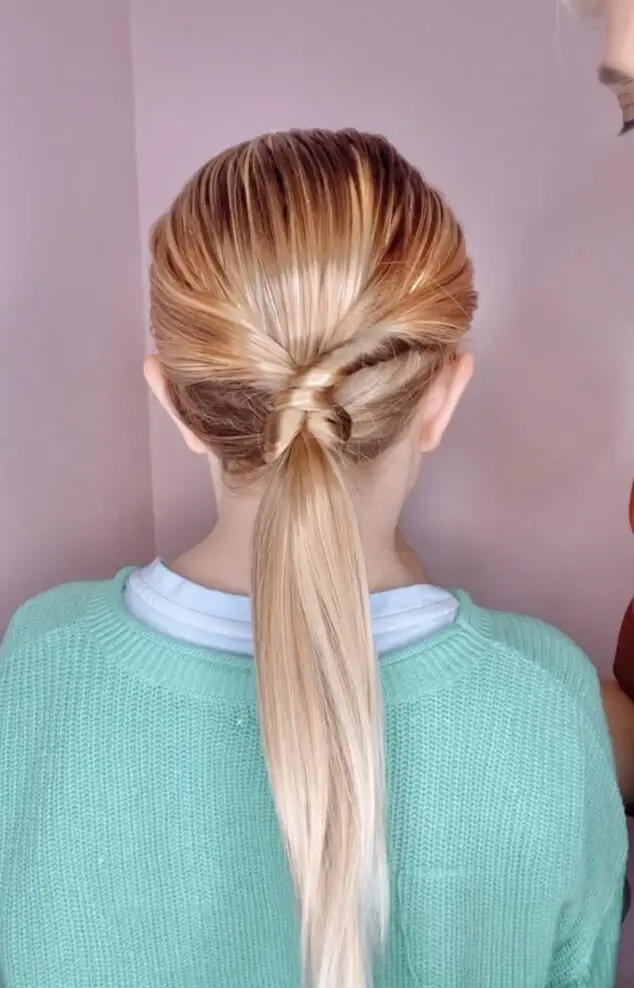 Blonde With Highlights Visual Idea — Cute Winter Hairstyles