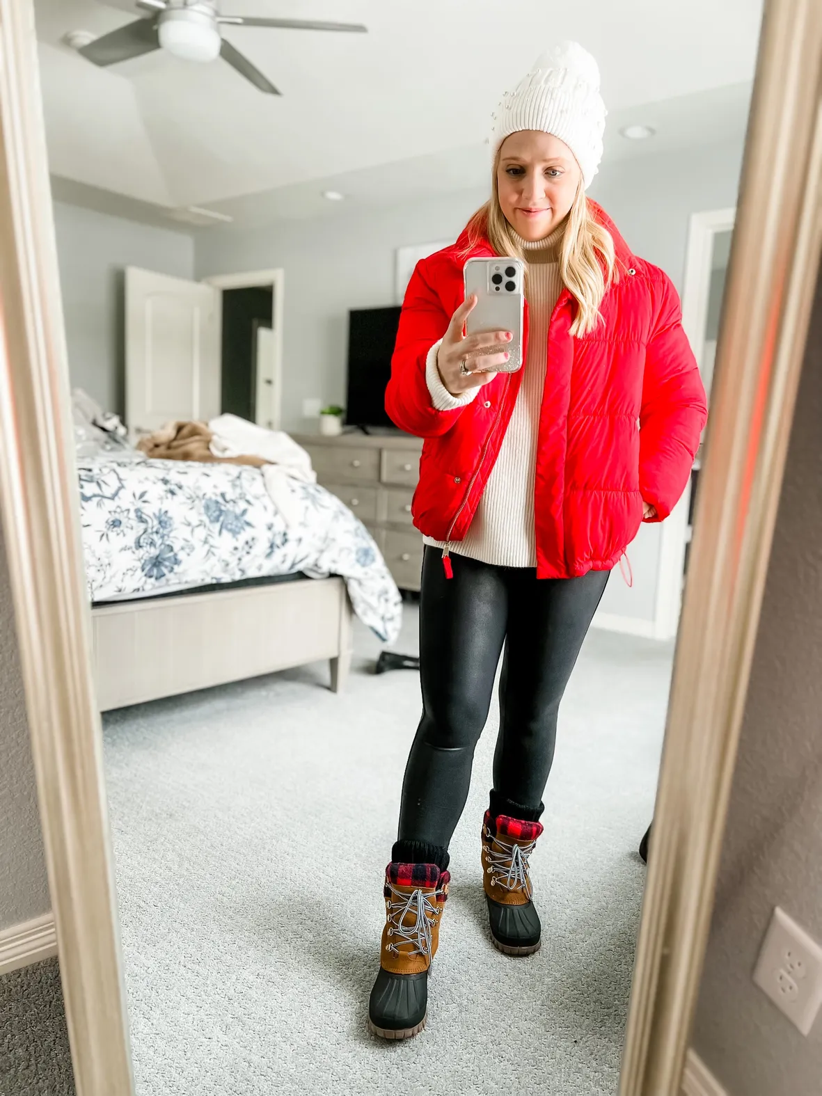 Vibrant Red Puffer with Beanie and Winter Boots Vibrant Red Puffer with Beanie and Winter Boots — Winter Puffer Jacket Outfits