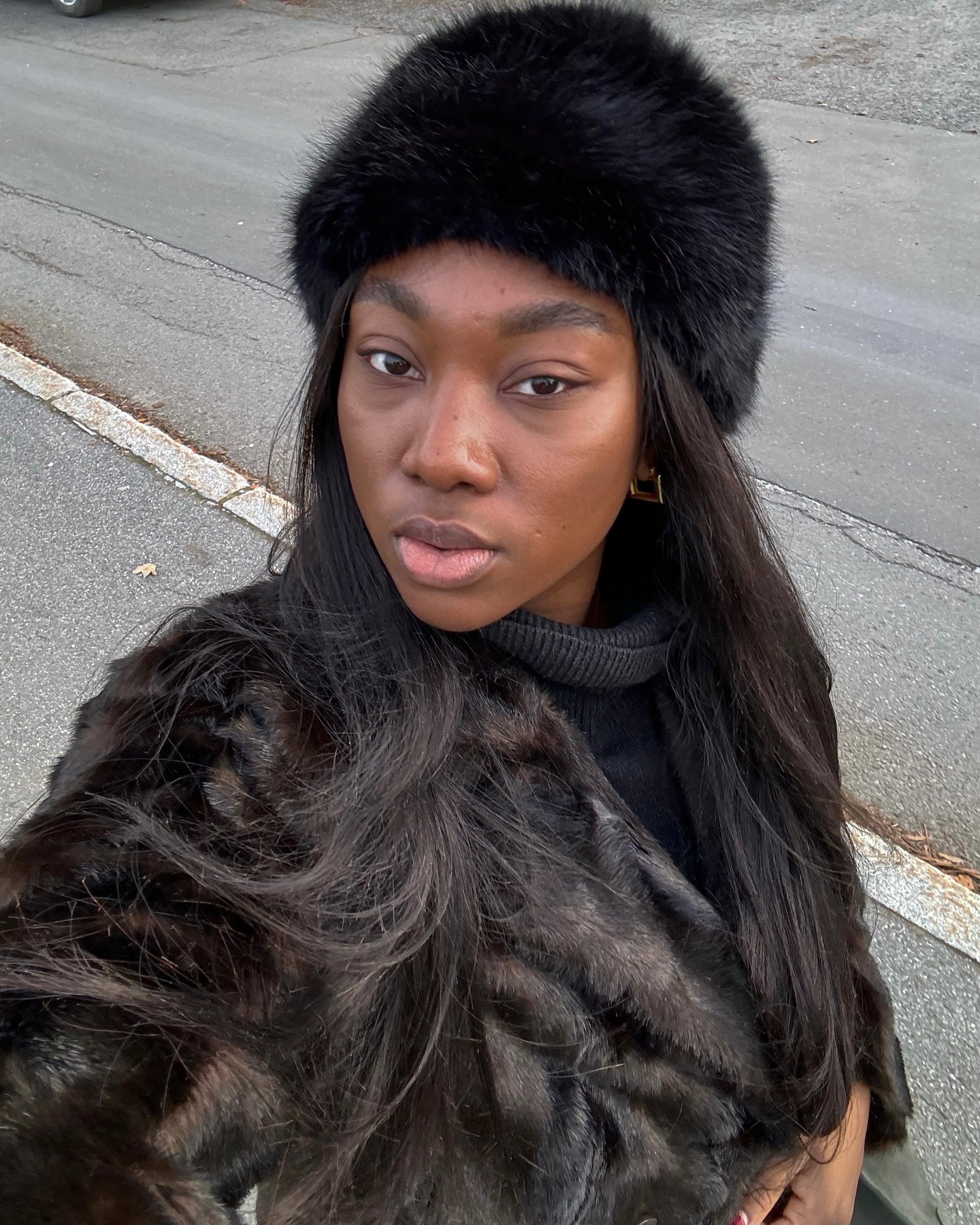 Chic Black Fur Hat and Turtleneck Chic Black Fur Hat and Turtleneck — Fur Hat Outfits