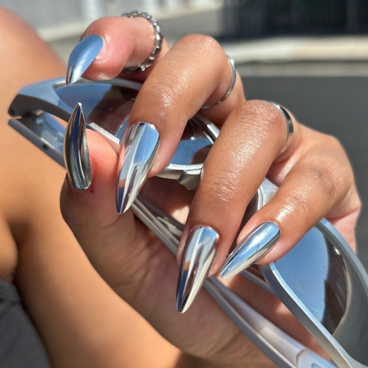 Mirror Finish Long Stiletto Silver Chrome — Silver Chrome Nails