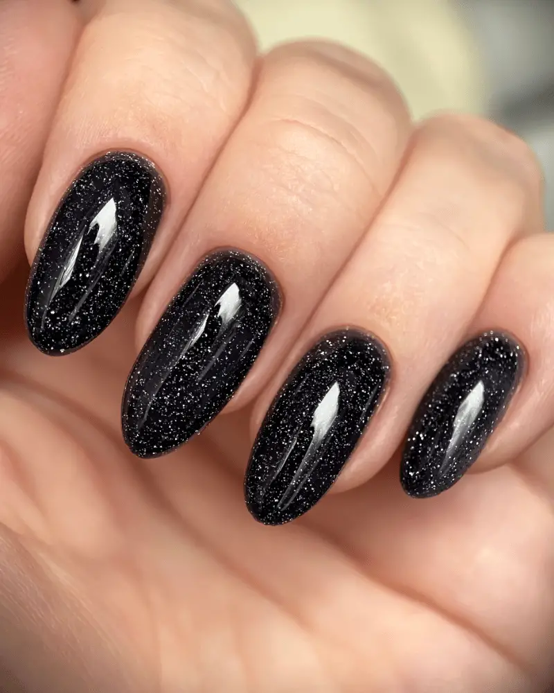 Medium Oval Dense Black Glitter Medium Oval Dense Black Glitter — Black Nail Ideas