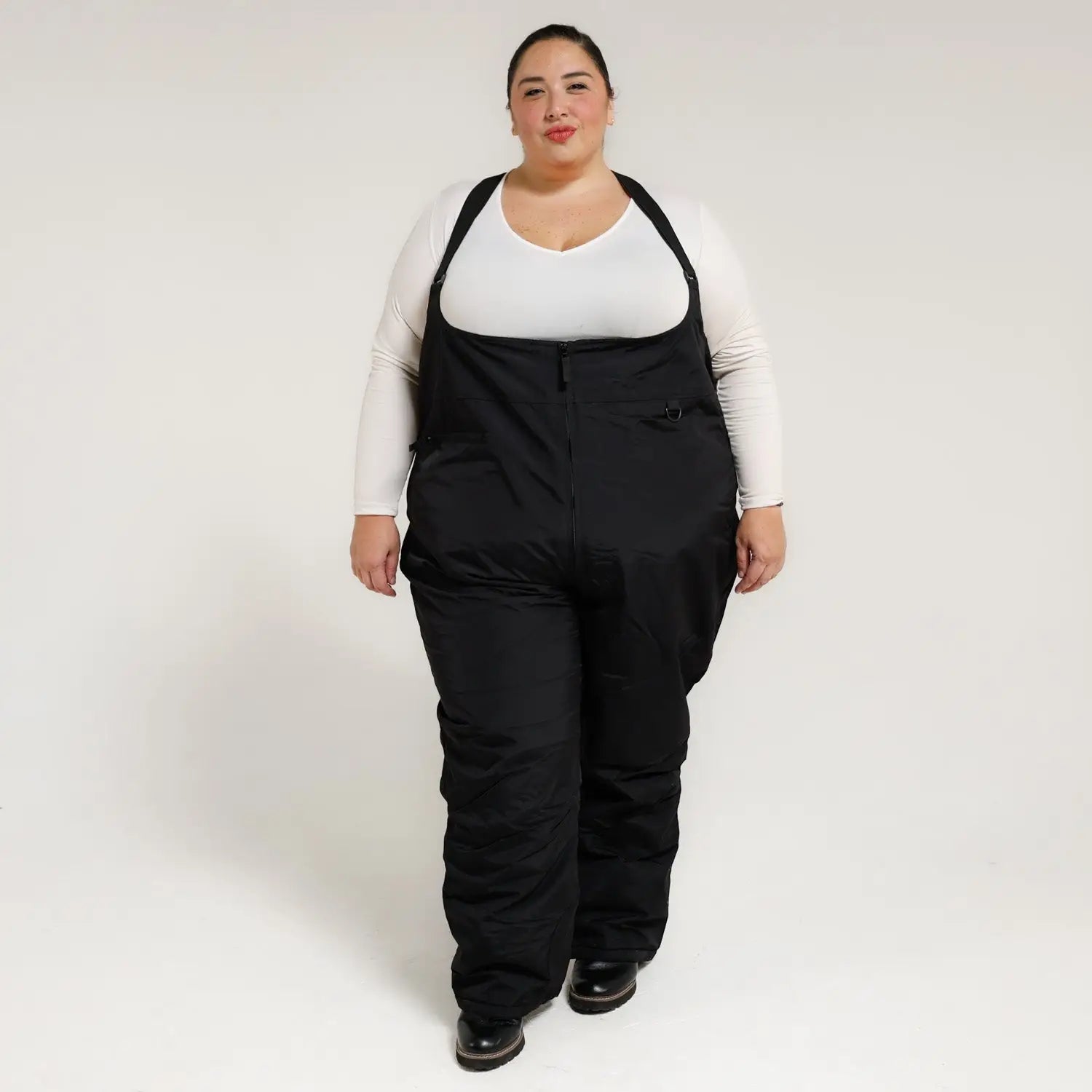 Wide-Leg Black Snow Overalls for Outdoor Adventures Wide-Leg Black Snow Overalls for Outdoor Adventures — Winter Outfits for Curvy Women