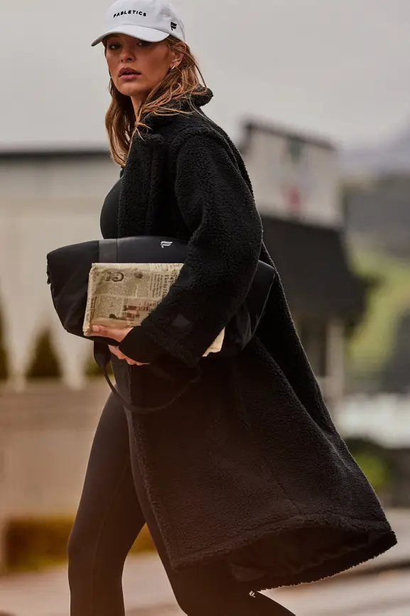 Longline Black Teddy Coat for Athletic Casual Longline Black Teddy Coat for Athletic Casual — Teddy Coat Outfits