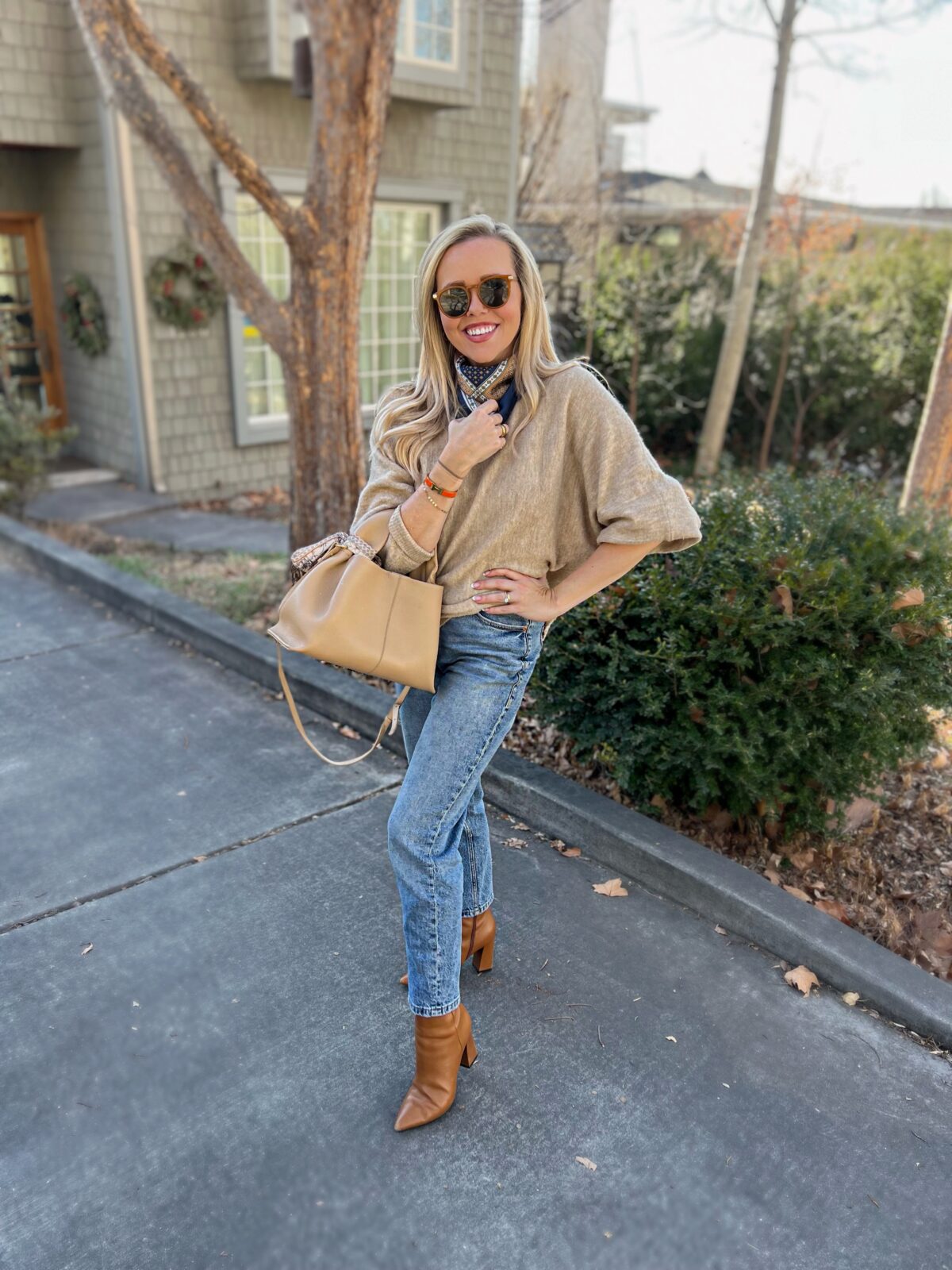 Boho Winter Chic: Straight Jeans with Poncho Sweater and Scarf Boho Winter Chic: Straight Jeans with Poncho Sweater and Scarf — Winter Outfits with Jeans