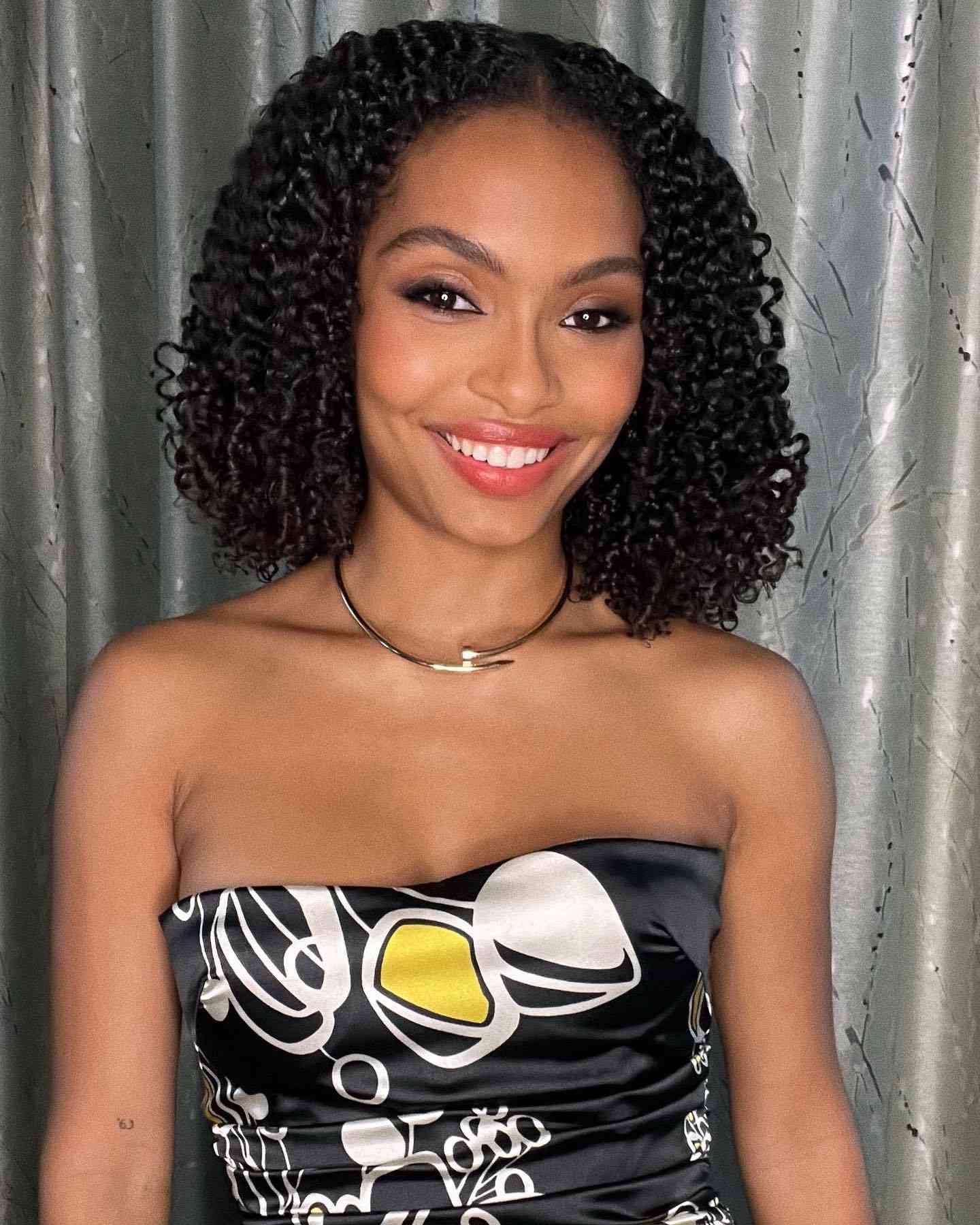 Shoulder Length Brown Curls Blowout Shoulder Length Brown Curls Blowout — Winter Haircuts for Curly Hair