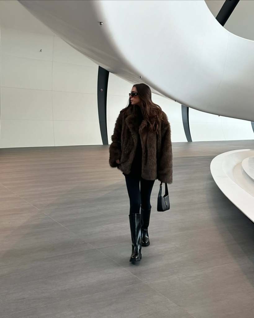 Oversized Brown Faux Fur Jacket with Black Turtleneck and Leggings — All Black Winter Outfits