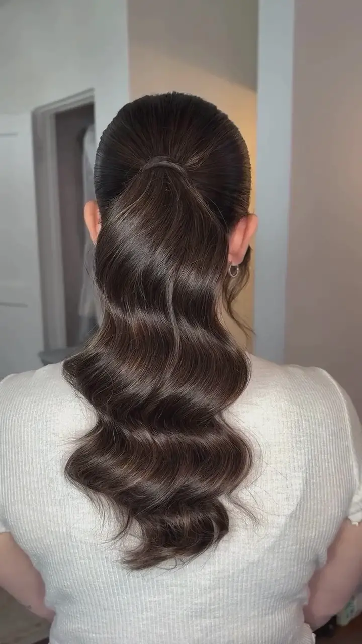 Layers Visual Idea — Cute Winter Hairstyles