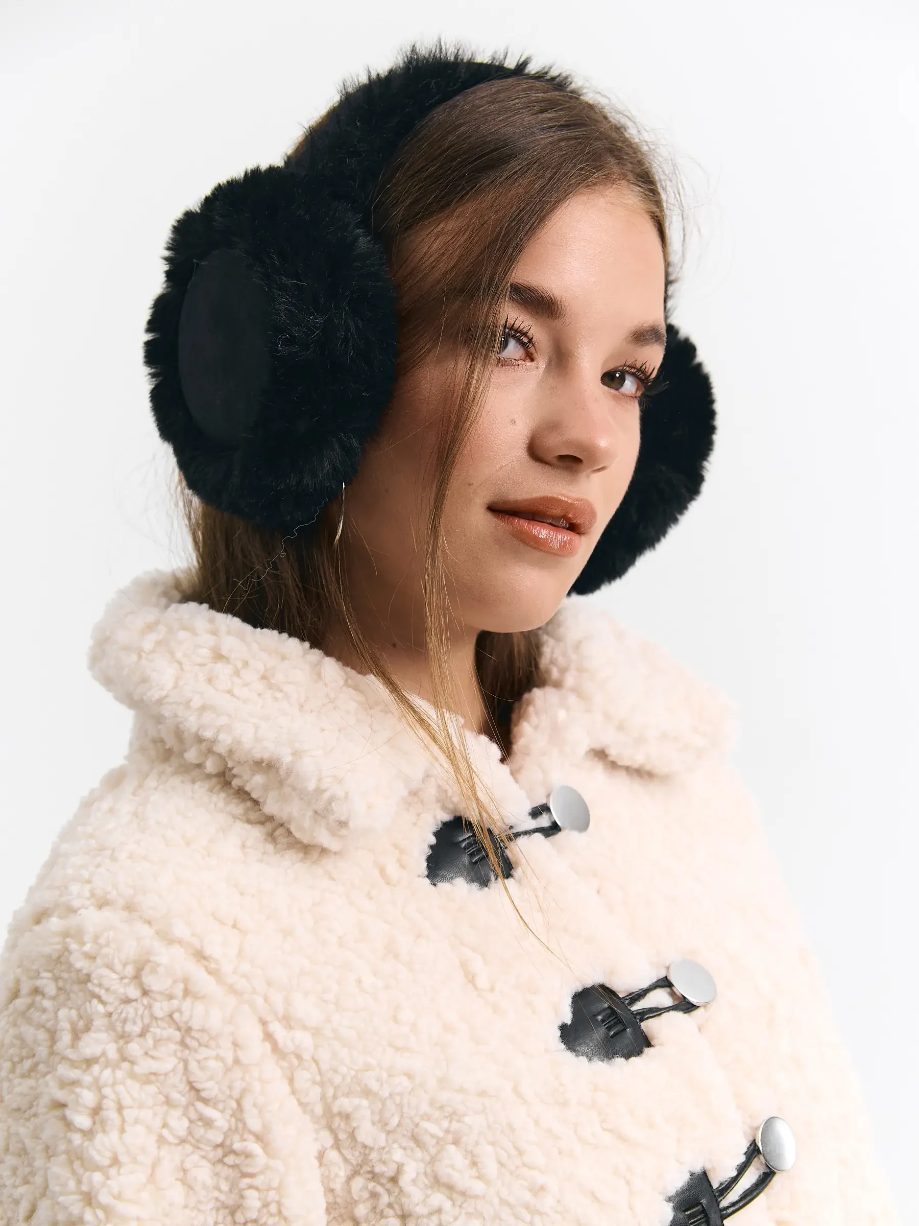 Casual Cold Weather Textured Cream Coat with Black Faux Fur Earmuffs Casual Cold Weather Textured Cream Coat with Black Faux Fur Earmuffs — Earmuffs Outfits