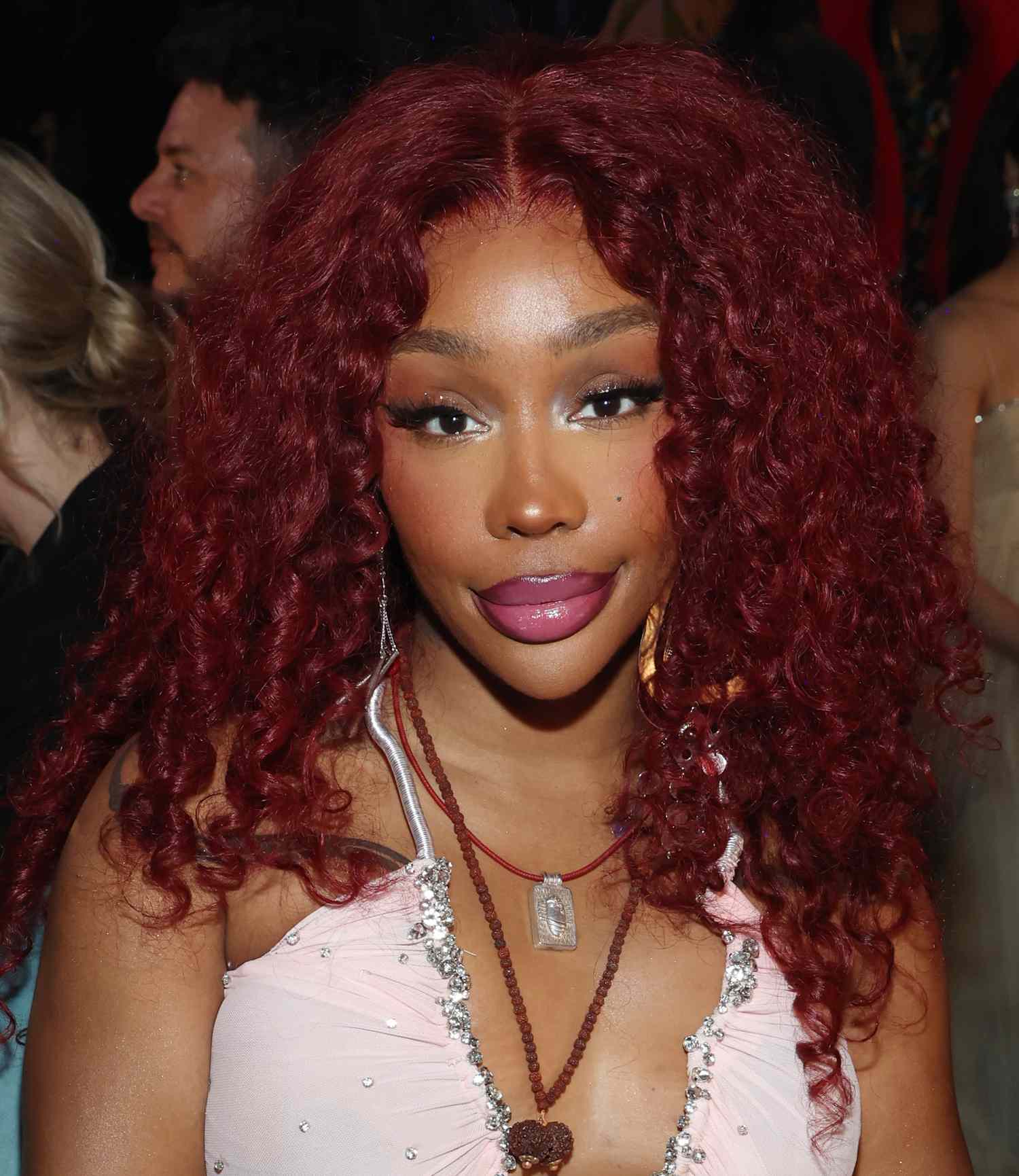 Mid-Back Wavy Vibrant Copper Red All Over Mid-Back Wavy Vibrant Copper Red All Over — Winter Hair Colors for Curly Hair
