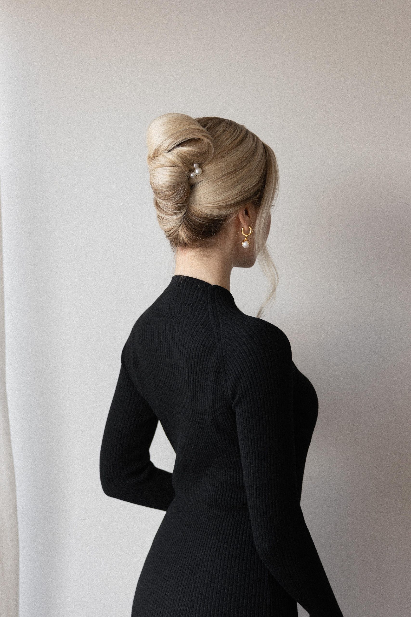 Sculpted Chignon With Smooth Twists — Winter Updos