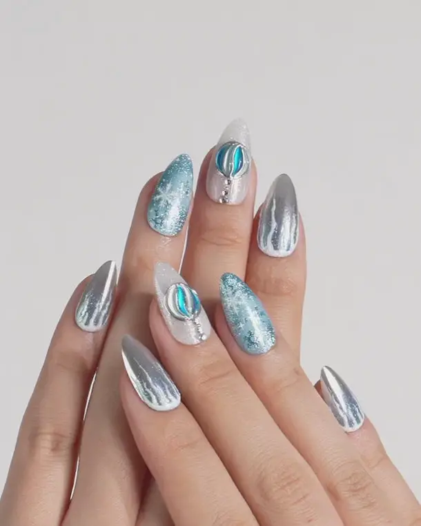 Icy Blue Glitter and Snowflakes with 3D Charms Icy Blue Glitter and Snowflakes with 3D Charms — Icy Blue Nails