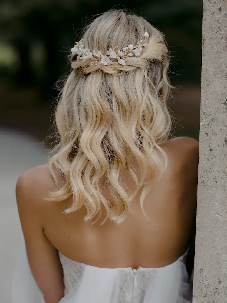 Ash Blonde Half Updo With Floral Accessory Ash Blonde Half Updo With Floral Accessory — Winter Wedding Hairstyles