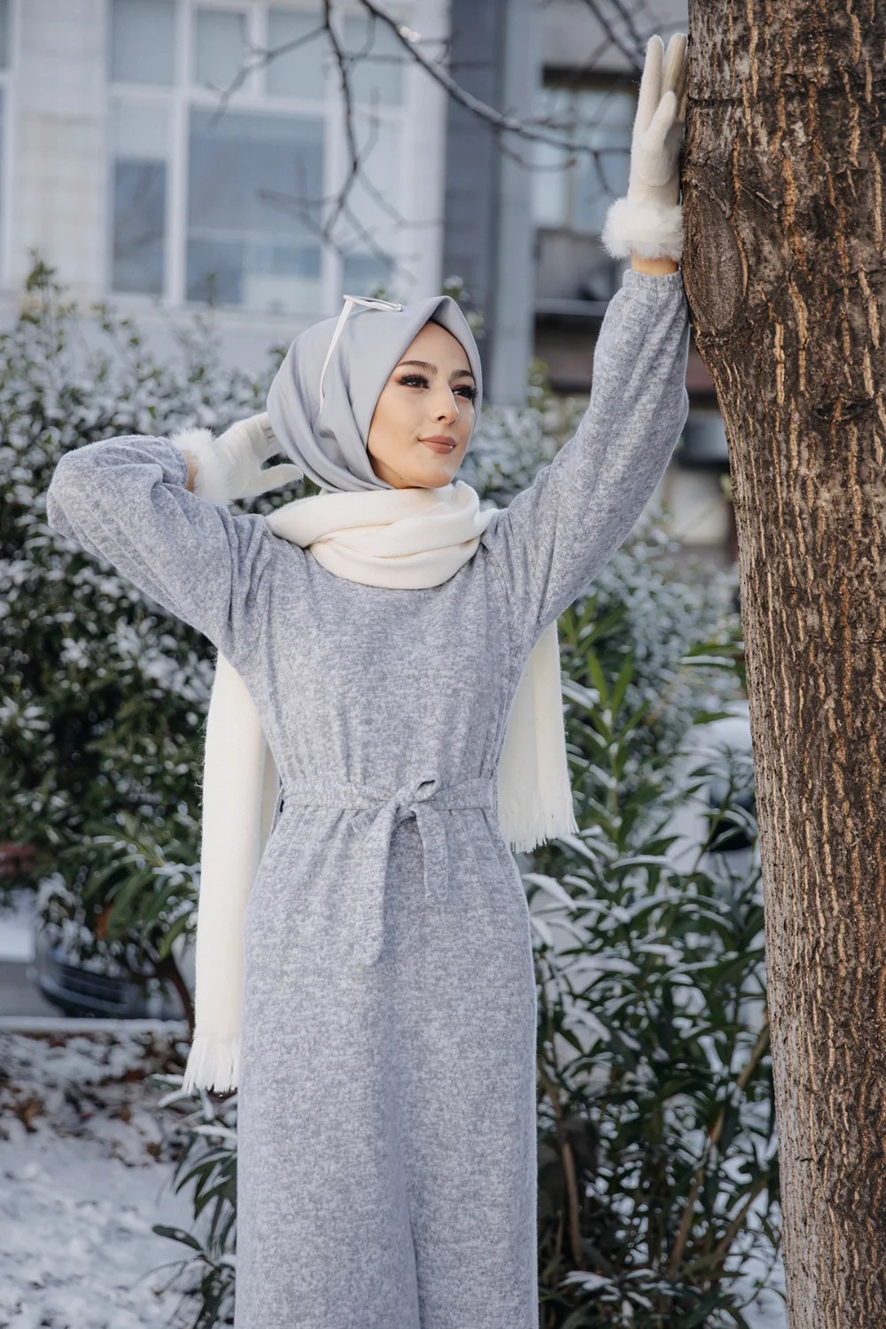 Grey Knit Midi Dress with Fur-Trimmed Gloves for Winter Elegance Grey Knit Midi Dress with Fur-Trimmed Gloves for Winter Elegance — Modest Winter Outfits