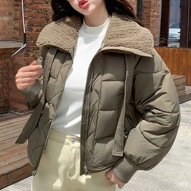 Olive Green Puffer with Fleece Collar and Turtleneck Olive Green Puffer with Fleece Collar and Turtleneck — Winter Puffer Jacket Outfits