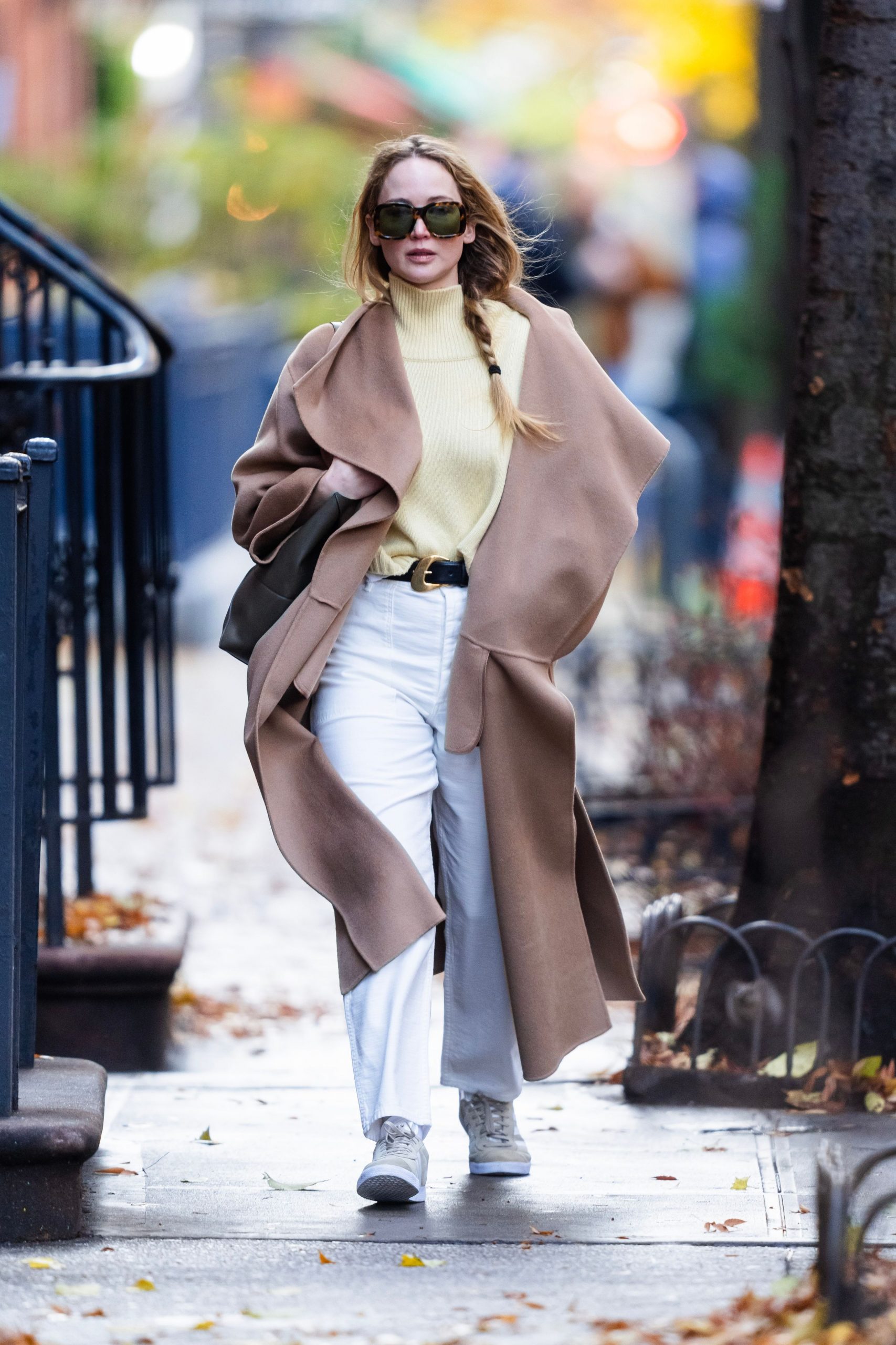 Oversized Camel Wrap Coat for Casual Chic Oversized Camel Wrap Coat for Casual Chic — Camel Coat Outfits