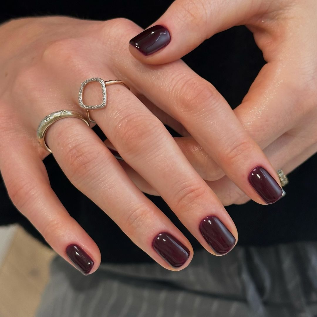 Deep Glossy Burgundy Deep Glossy Burgundy — Winter Squoval Nails
