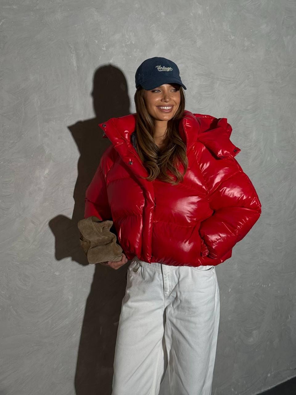Shiny Red Cropped Puffer with Wide-Leg Jeans Shiny Red Cropped Puffer with Wide-Leg Jeans — Winter Puffer Jacket Outfits