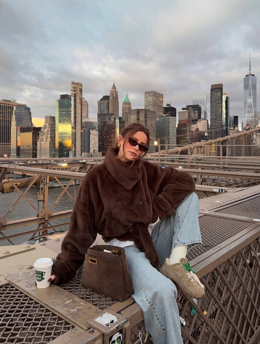 Casual Brooklyn Bridge Ensemble with a Cozy Faux Fur Jacket Casual Brooklyn Bridge Ensemble with a Cozy Faux Fur Jacket — NYC Winter Outfits