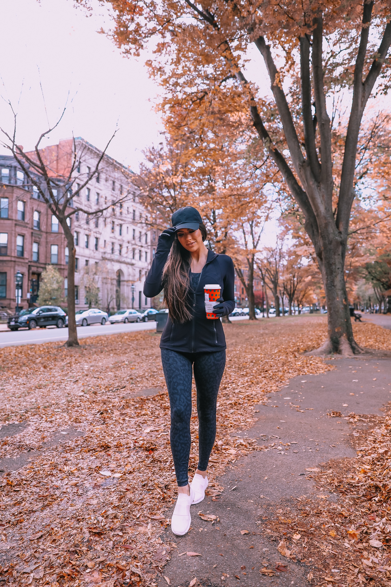 Athletic Leopard Print Leggings with Zip-Up Jacket and Pink Sneakers Athletic Leopard Print Leggings with Zip-Up Jacket and Pink Sneakers — Winter Outfits with Leggings