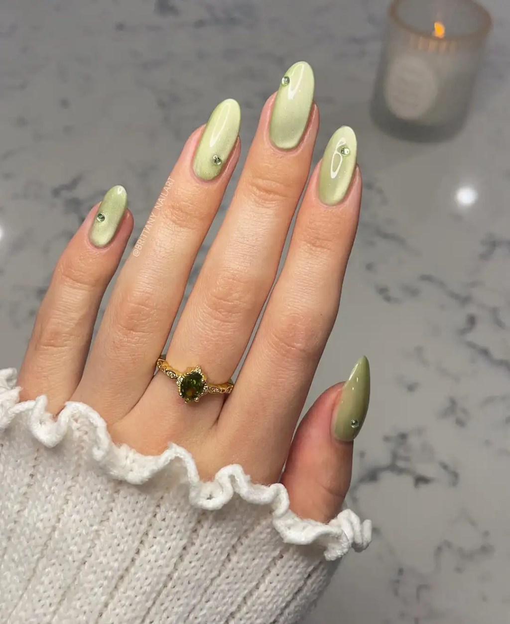 Sage Green Cat-Eye Stiletto Nails — Simple Nail Designs