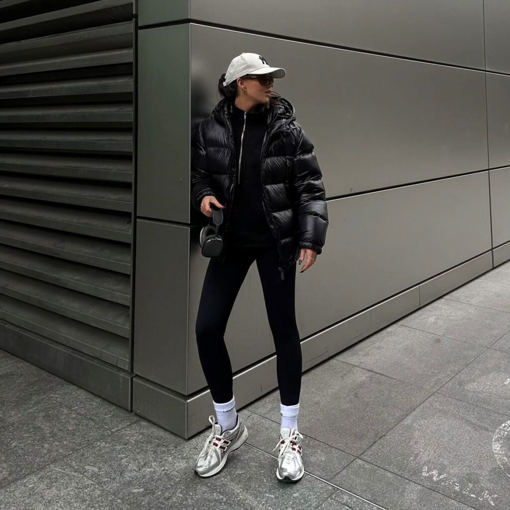 All-Black Puffer Outfit with White Sneakers All-Black Puffer Outfit with White Sneakers — Winter Puffer Jacket Outfits