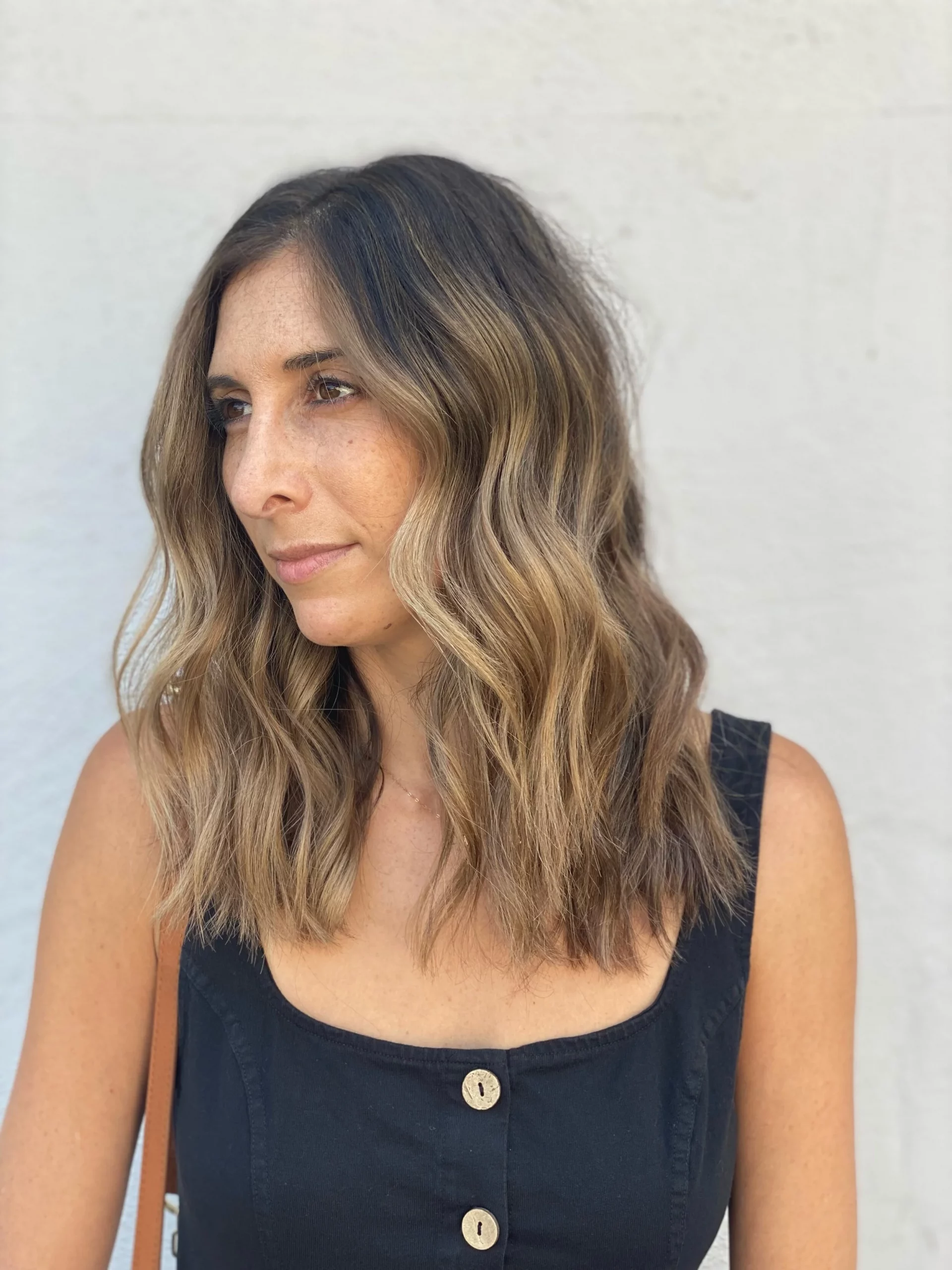 Seamless Ash Blonde Balayage Seamless Ash Blonde Balayage — Reverse Balayage