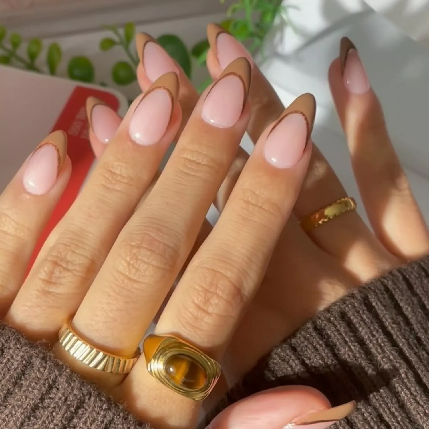 Double French Tip With Glitter Line Accent Double French Tip With Glitter Line Accent — Neutral Nail Colors