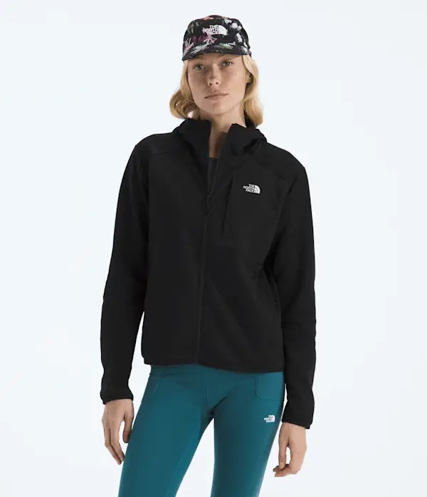 Style a Fitted Black Fleece Jacket for Outdoor Activities — Fleece Jacket Outfits
