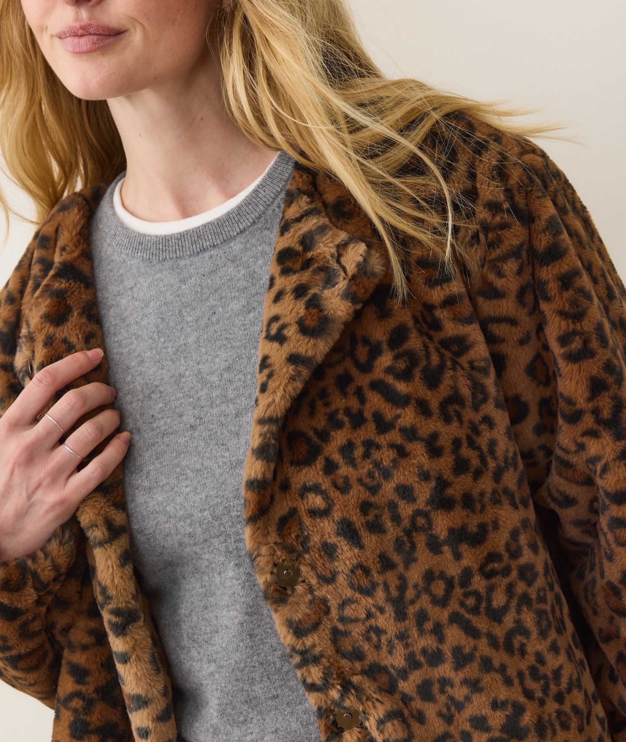 Cozy Leopard Coat with Grey Knit Sweater Cozy Leopard Coat with Grey Knit Sweater — Leopard Coat Outfits