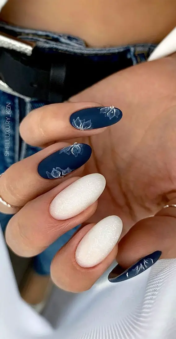 Medium Almond Navy French Snowflakes Medium Almond Navy French Snowflakes — Winter Blue Nails