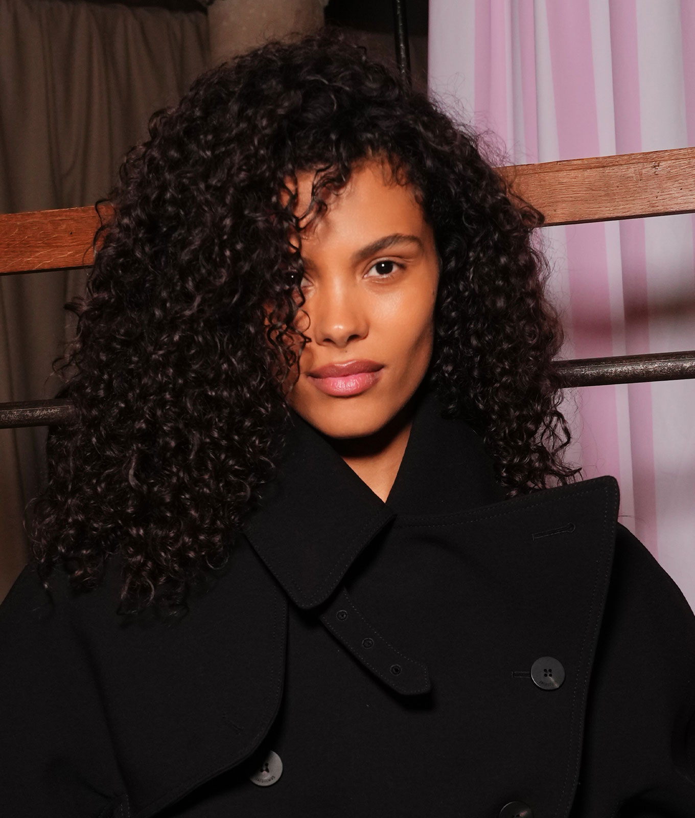 Shoulder Length Dark Brown Waves with Caramel Highlights — Winter Hair Colors for Black Women