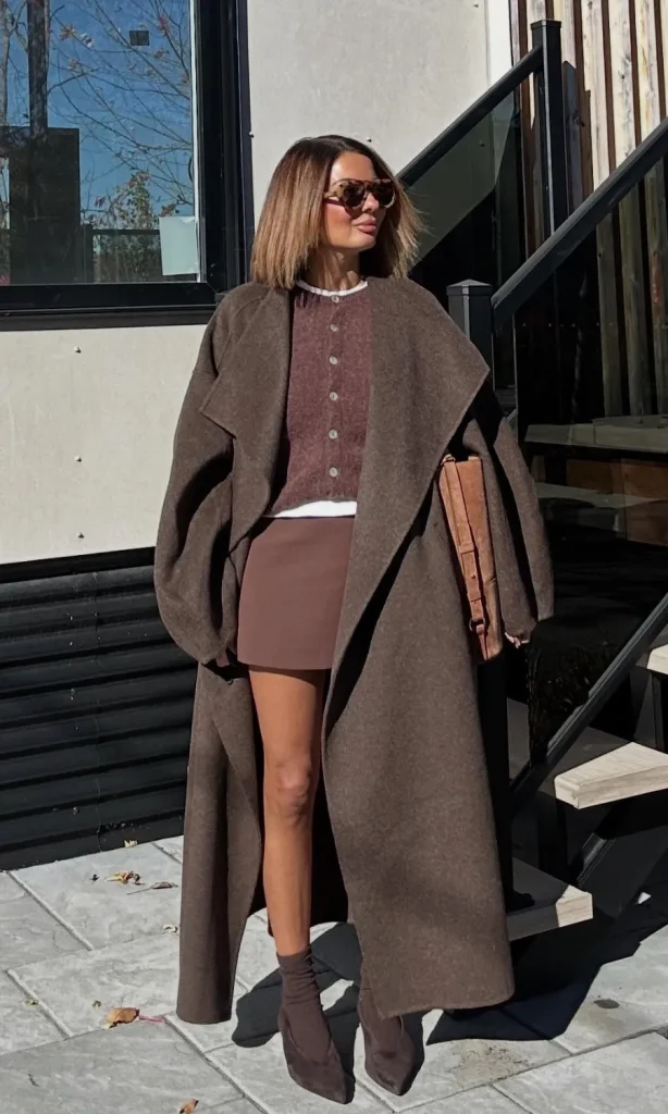 Monochromatic Brown Oversized Coat and Mini Skirt Monochromatic Brown Oversized Coat and Mini Skirt — Winter Brunch Outfits