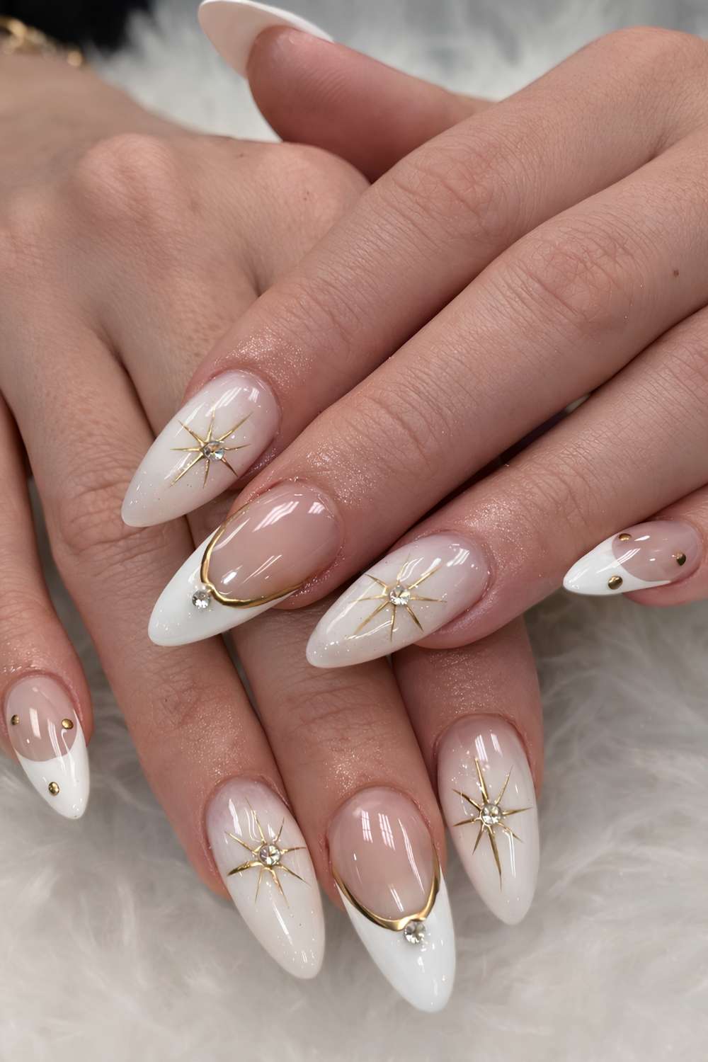Glamorous Nude Gradient Starburst Charm Nails Glamorous Nude Gradient Starburst Charm Nails — Winter Nail Designs