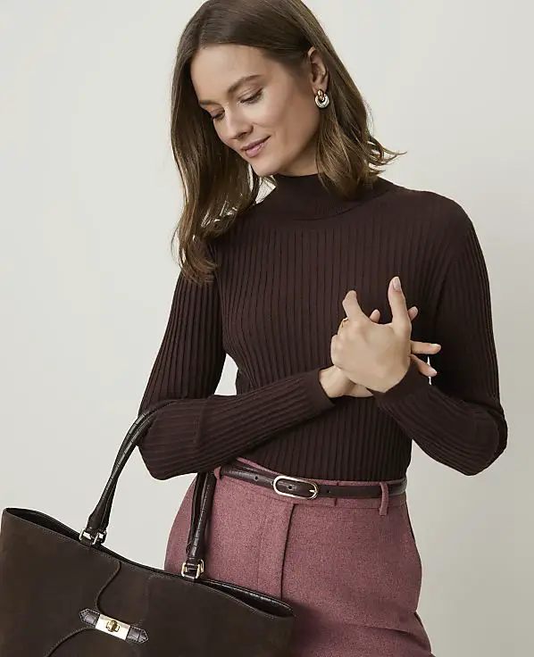Pink Trousers with Brown Turtleneck Sweater — Winter Outfits for Petite Women