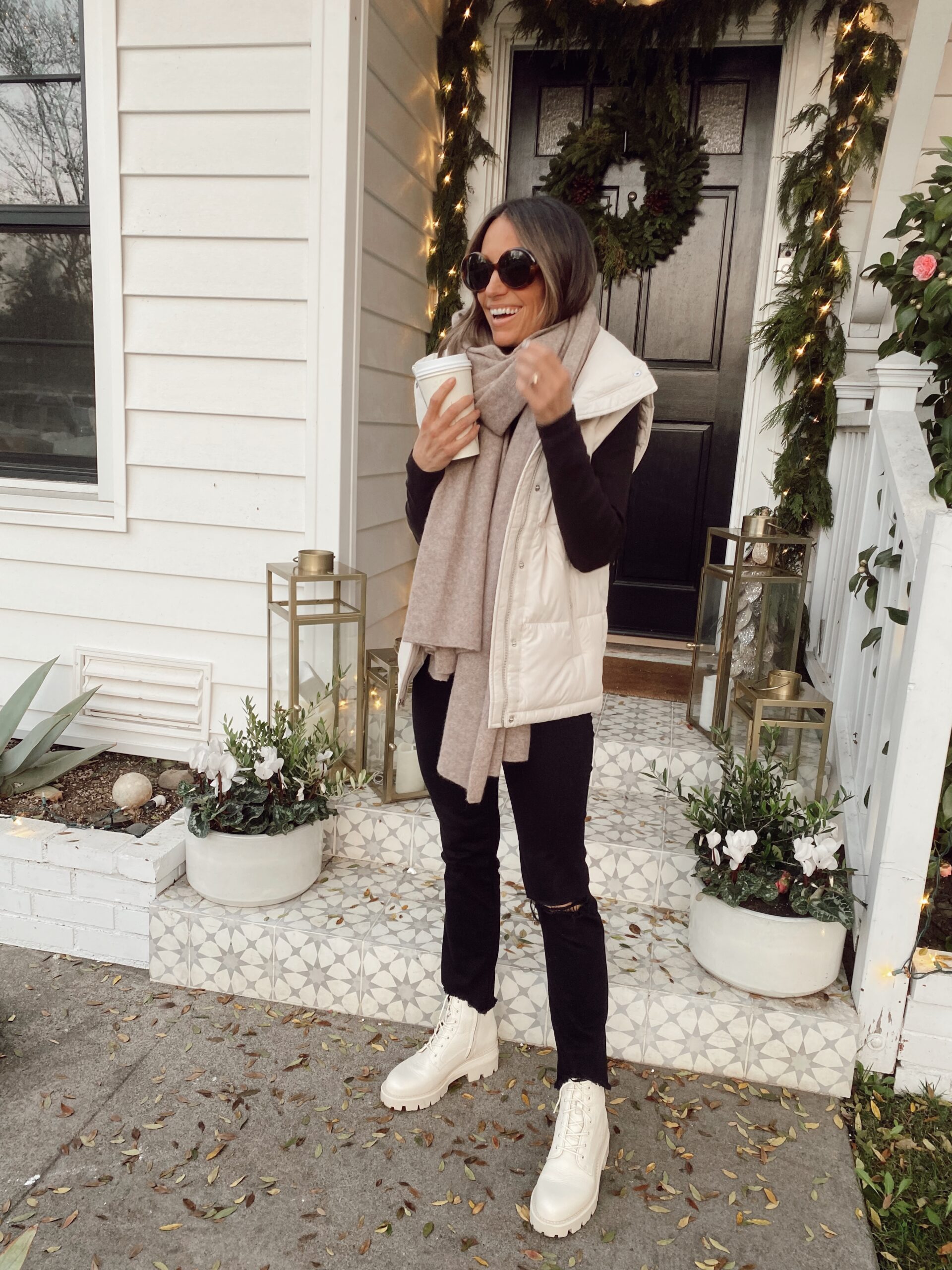 Cream Quilted Vest with Ripped Jeans and Lug-Sole Boots Cream Quilted Vest with Ripped Jeans and Lug-Sole Boots — Puffer Vest Outfits