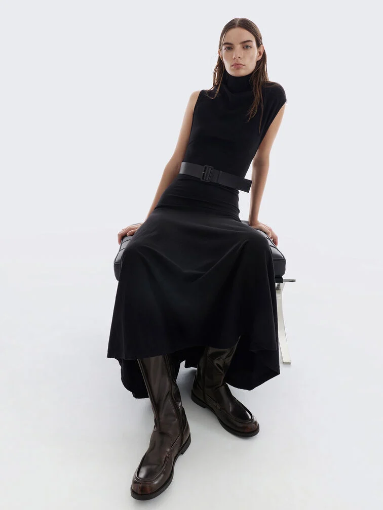 Chic Ensemble with Flowing Skirt and Dark Brown Boots Chic Ensemble with Flowing Skirt and Dark Brown Boots — Slouchy Boots Outfits