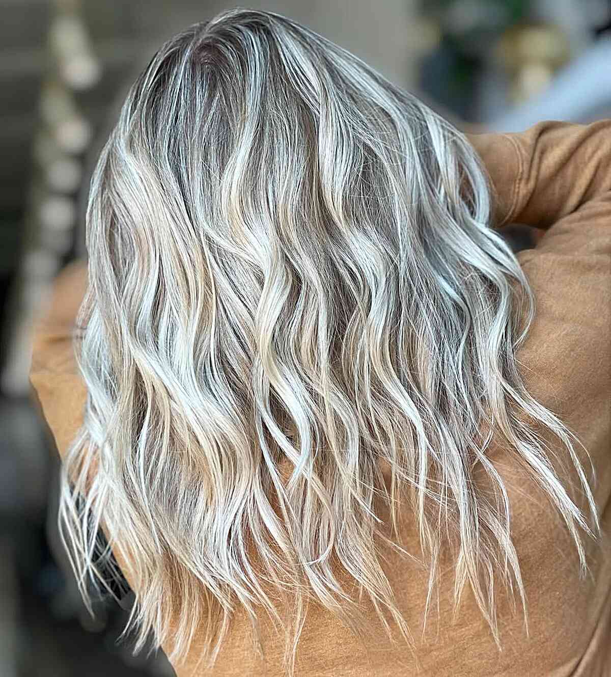 Loose Waves Platinum Blonde With Ash Blonde Highlights — Winter Highlights