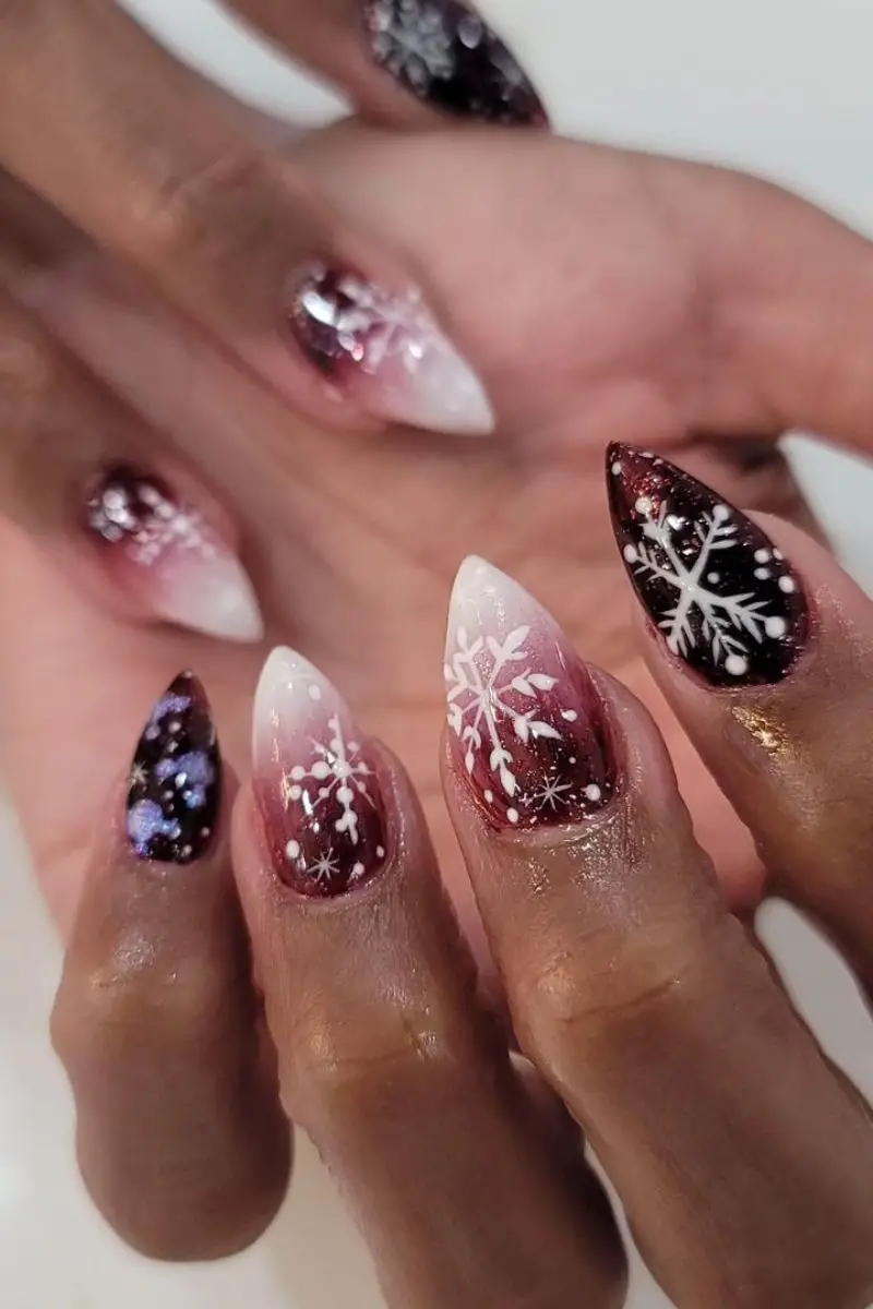 Winter Ombre Snowflake Stilettos Winter Ombre Snowflake Stilettos — Winter Red Nails