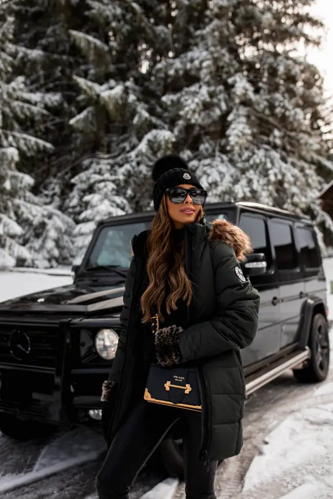 Olive Green Puffer Jacket in Snowy Setting Olive Green Puffer Jacket in Snowy Setting — Cute Winter Outfits