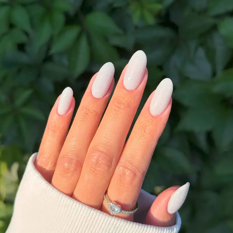 Elegant Glitter Ombré Almonds Elegant Glitter Ombré Almonds — Winter Glitter Nails