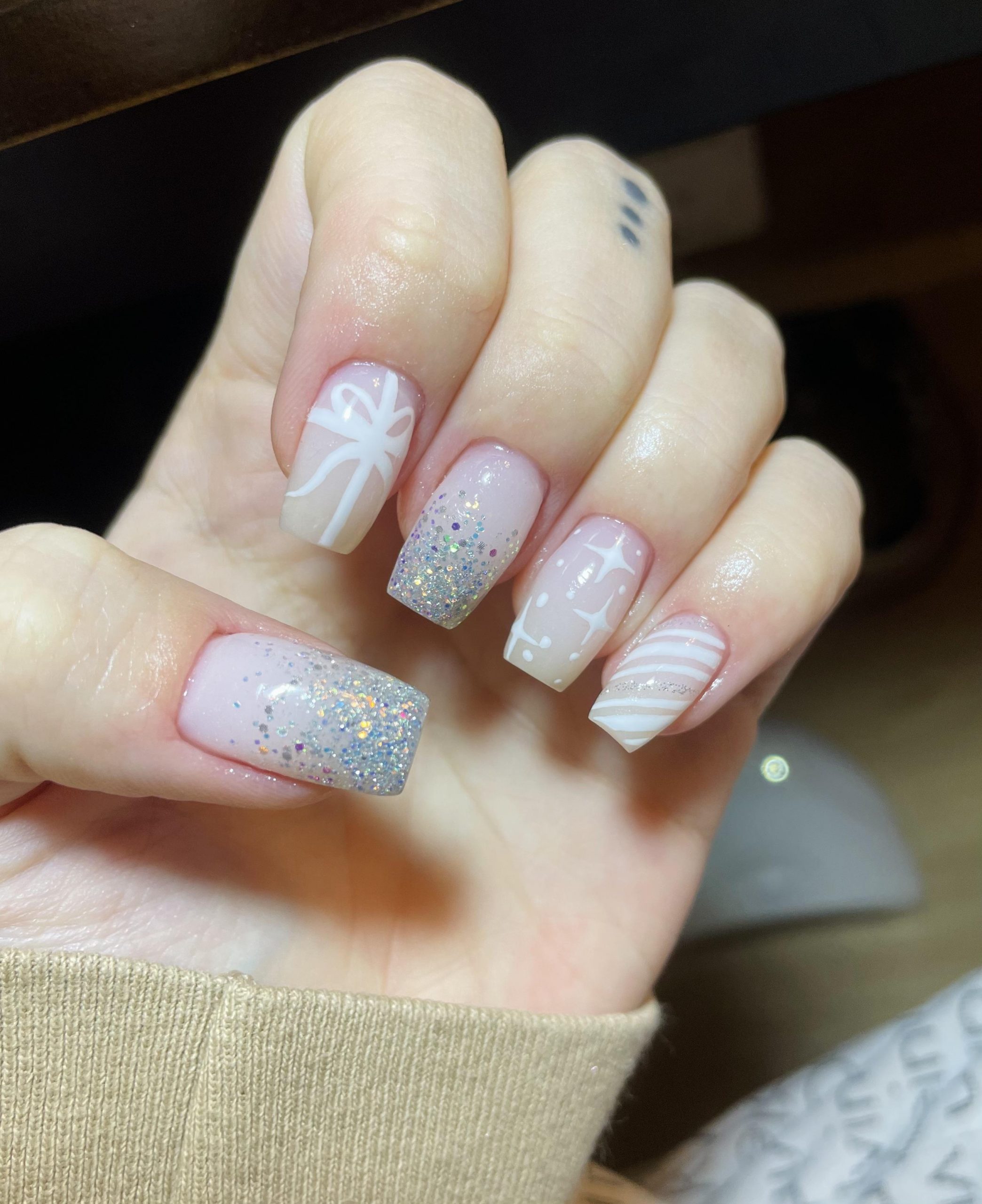 Pale Pink Snowflakes Geometric Lines Pale Pink Snowflakes Geometric Lines — Winter Wonderland Nails