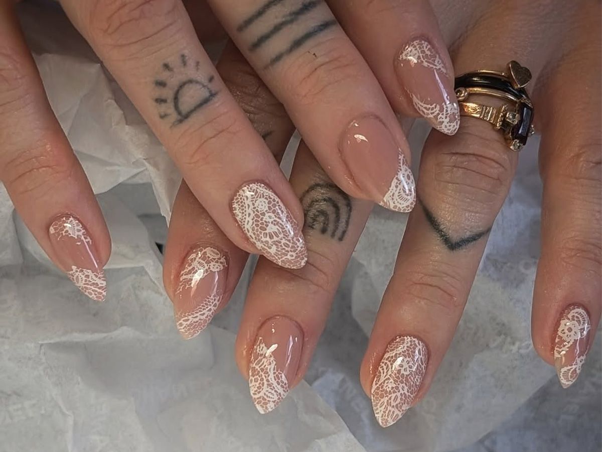 Romantic Visual Idea Romantic Visual Idea — Easy Nail Designs