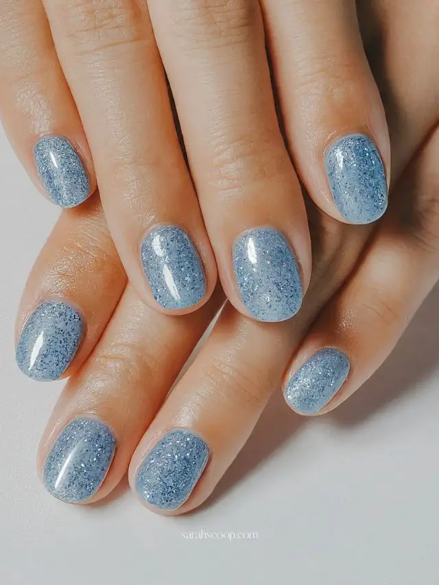 Light Blue Fine Glitter Short Nails Light Blue Fine Glitter Short Nails — Simple Winter Nails